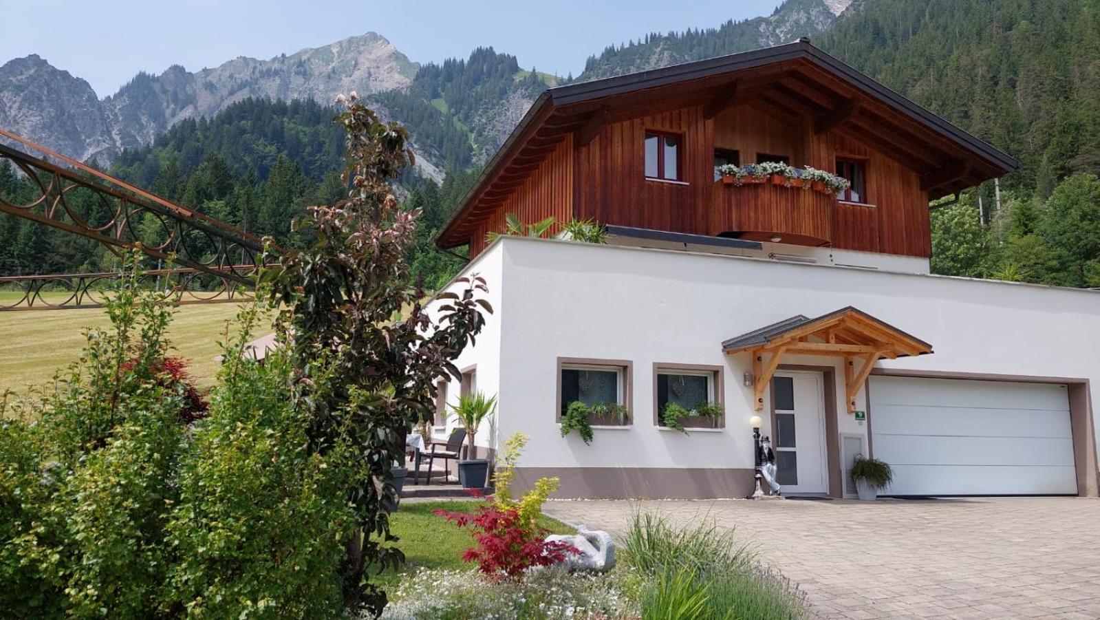 Apartamento Haus Adrian Wald am Arlberg Habitación foto