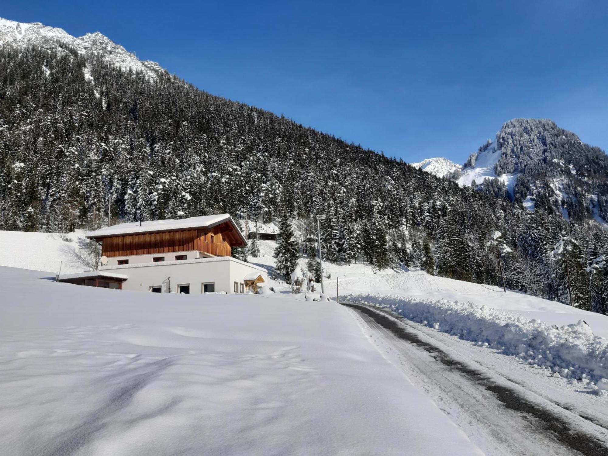 Apartamento Haus Adrian Wald am Arlberg Exterior foto